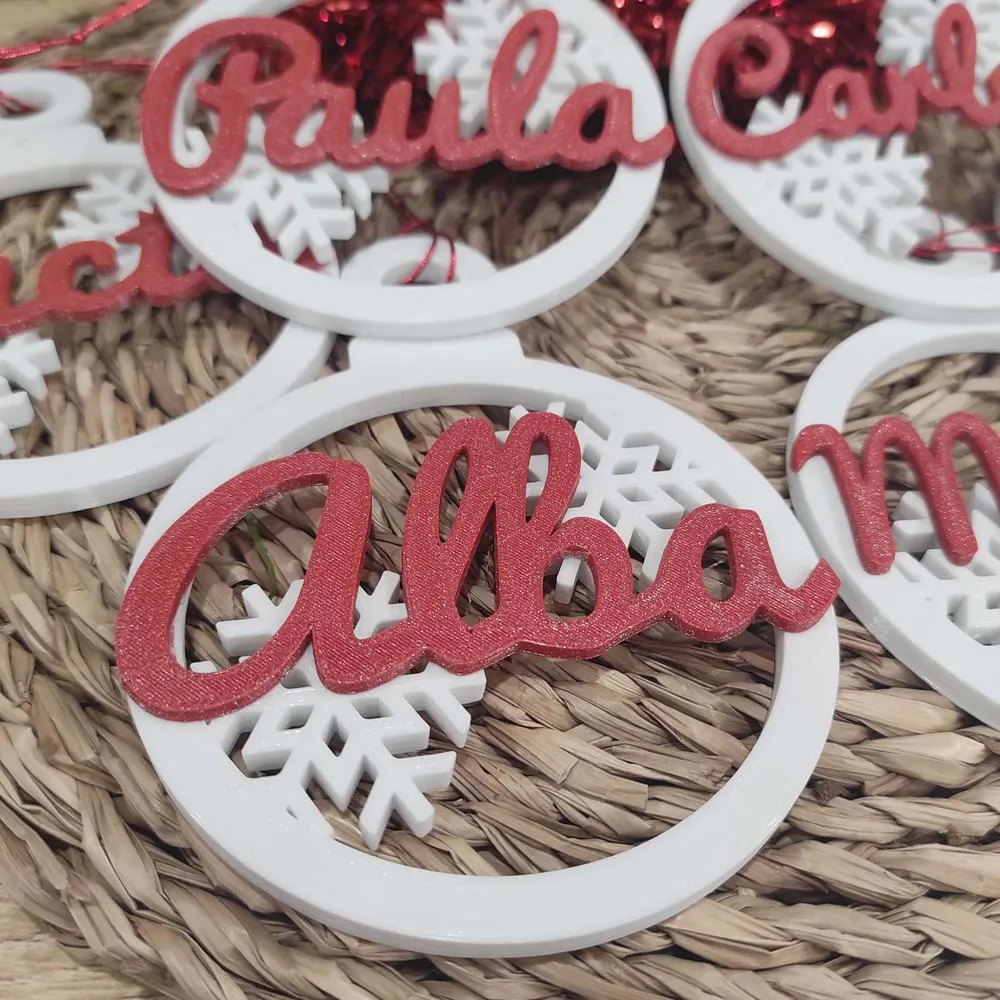 Bola de Navidad con nombre impreso en 3D