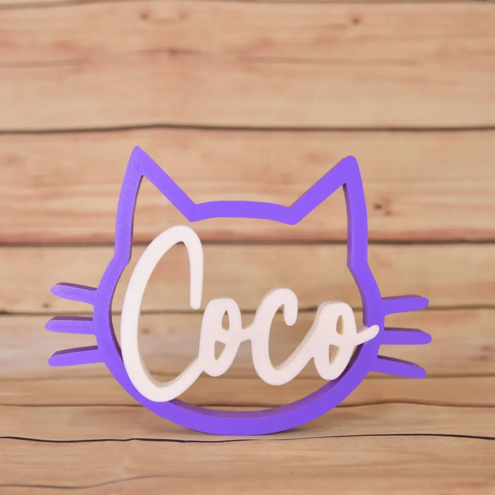 Silueta de gato con nombre
